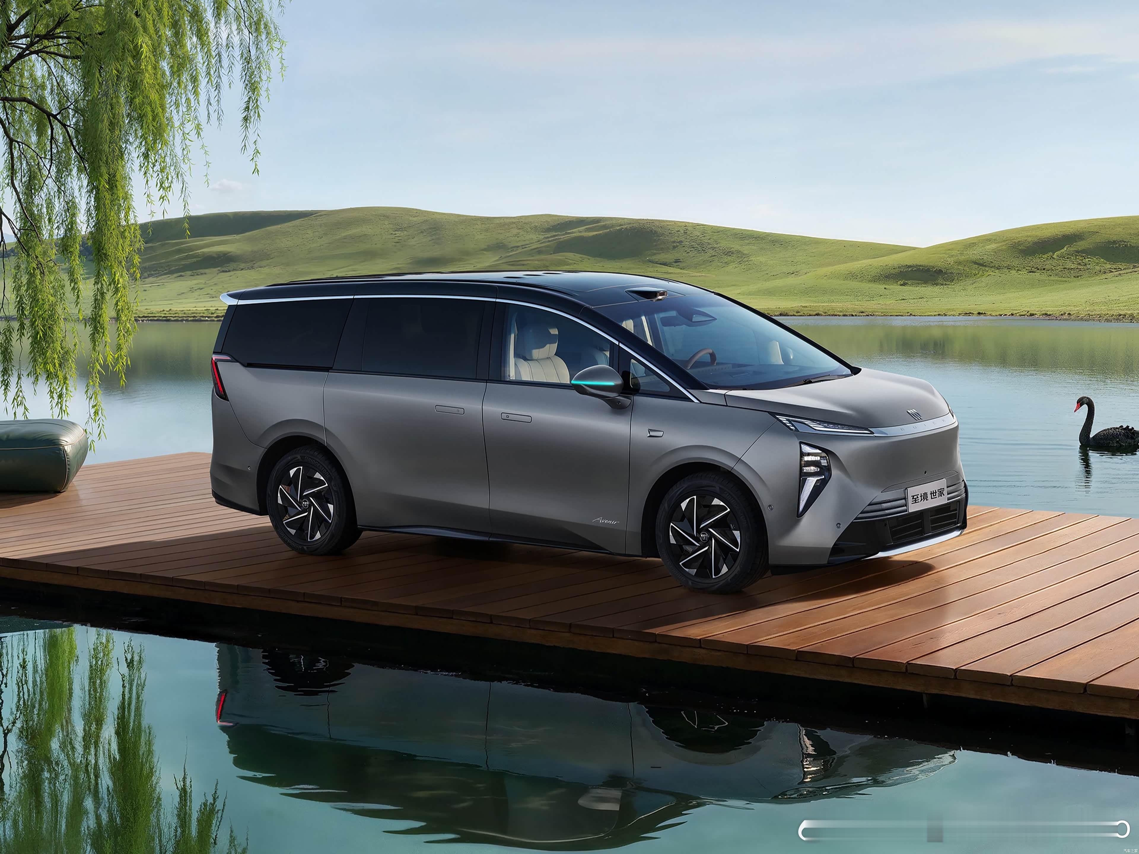 前几天蔚来ES9上市，李斌说要请大家忘记MPV。毕竟SUV越做越大，看似能取代M