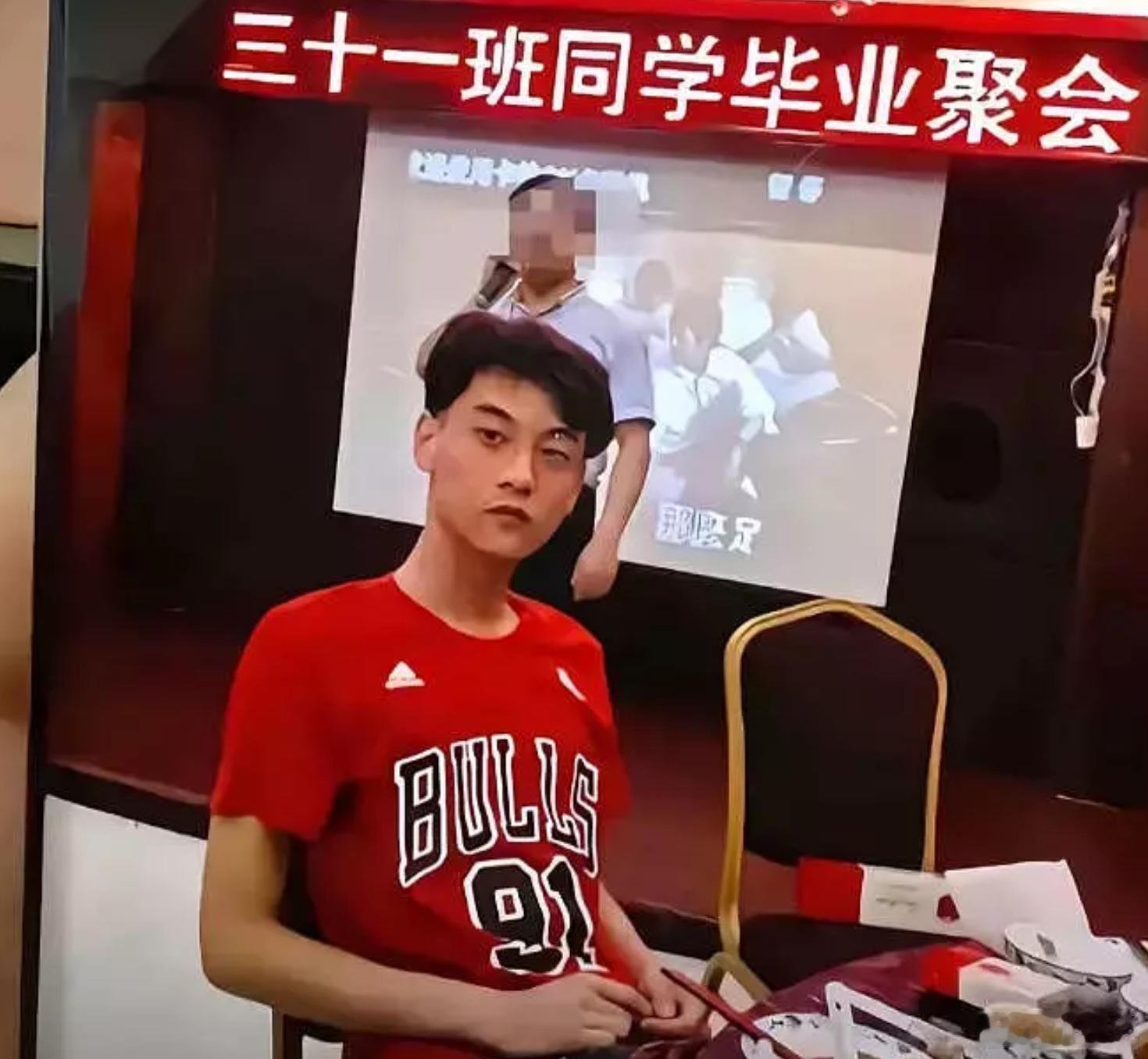 这是新晋顶流的生图？感觉图4随便拉出一人都能打田栩宁在看文娱热搜​​​​