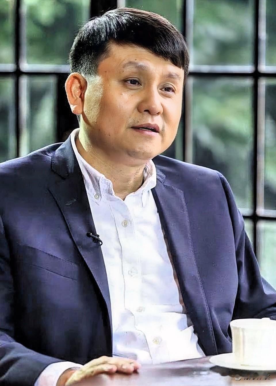 张文宏医生说过一段话，值得每个中年人抄下来："高质量的老年生活，要从四五