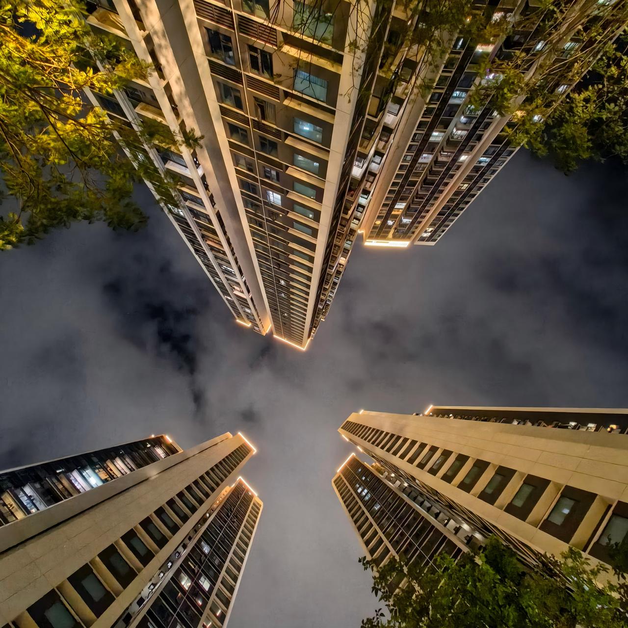 2022年，某投资者以200万的价格收购了一笔对工厂的不良债权，抵押物是一套评估