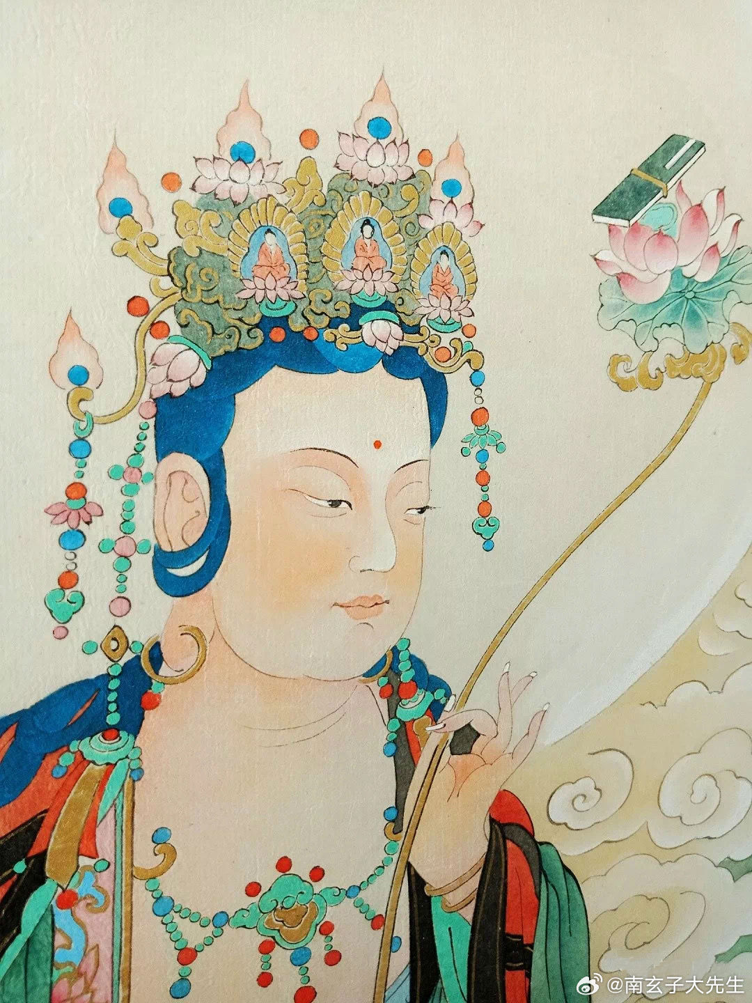 早上拜拜菩萨，保佑平安健康，吉祥如意🙏