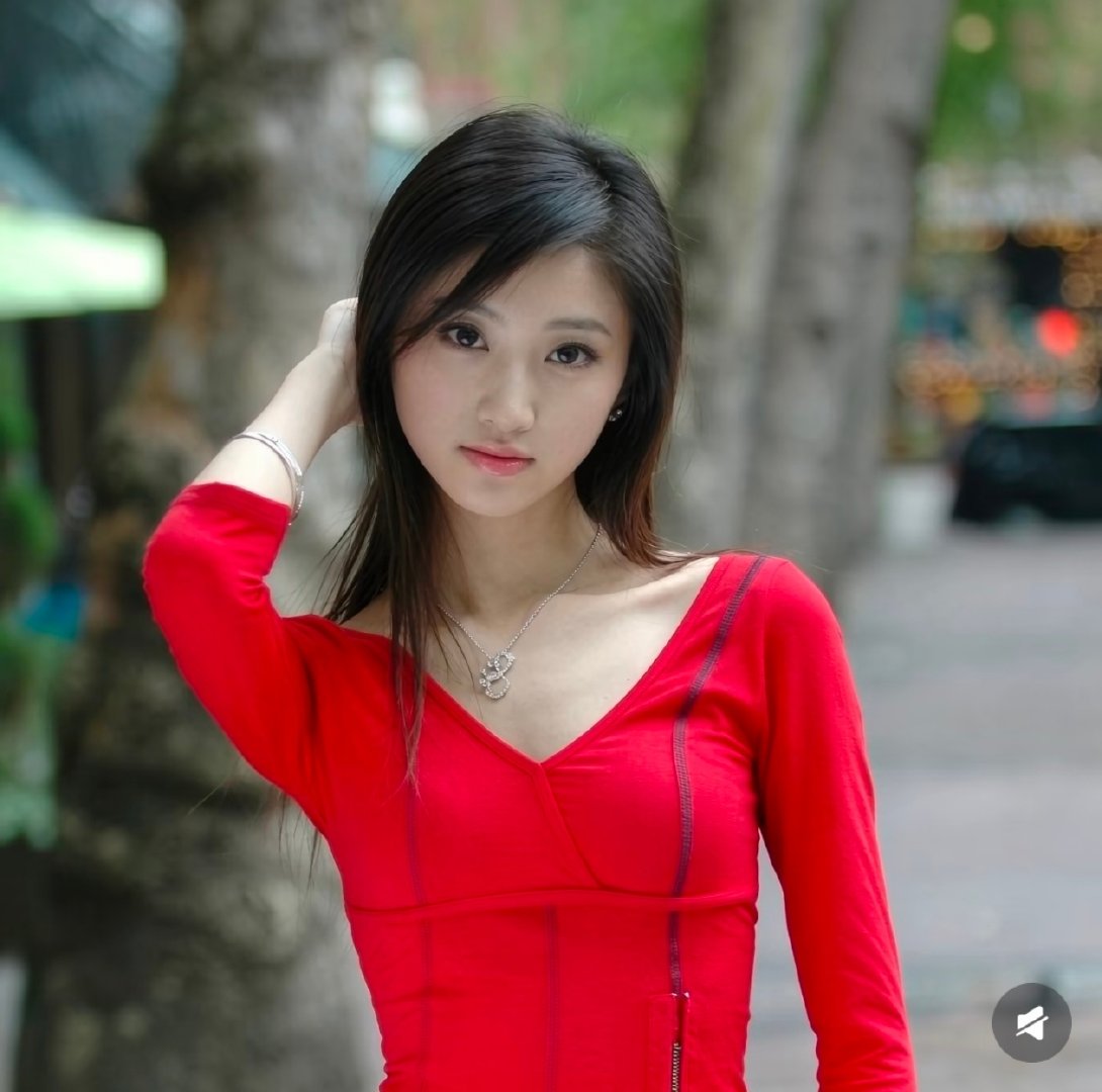 景甜早期旧照我发现她很适合穿红色的衣服啊，特别清爽​