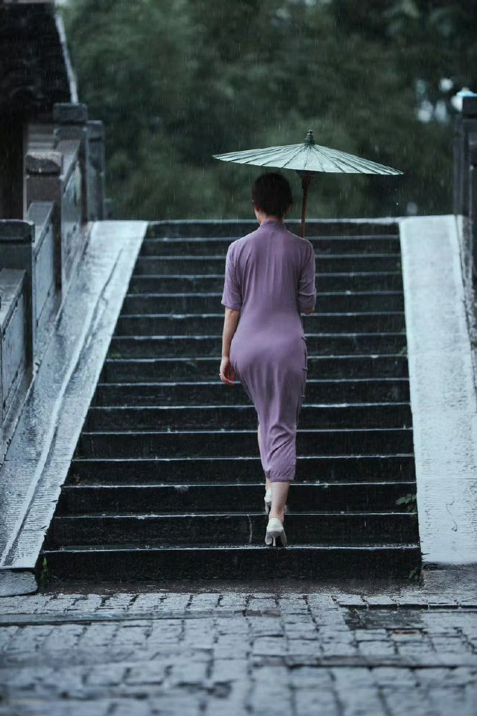 苏州，最适合一个人独自看风景、感受江南的烟雨风情。
