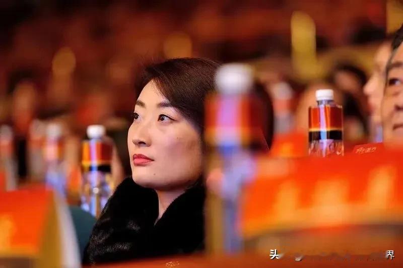 18亿的信托基金到底有没有成立，但是还两说呢。目前关于信托的事情，都是杜三娘这边