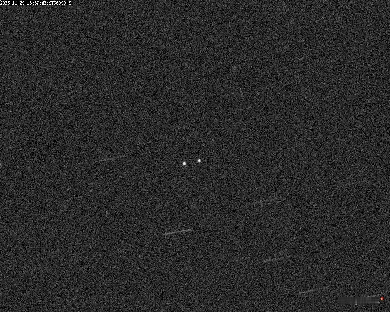 🛰️中国似乎刚刚完成了全球首次地球同步轨道卫星燃料补给，经过数月看似对接后，