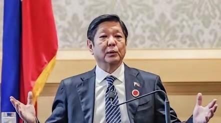 北京三天之内打出两张牌，一张打在菲律宾的经济命脉上，即日禁止菲律宾猪及其制品进口