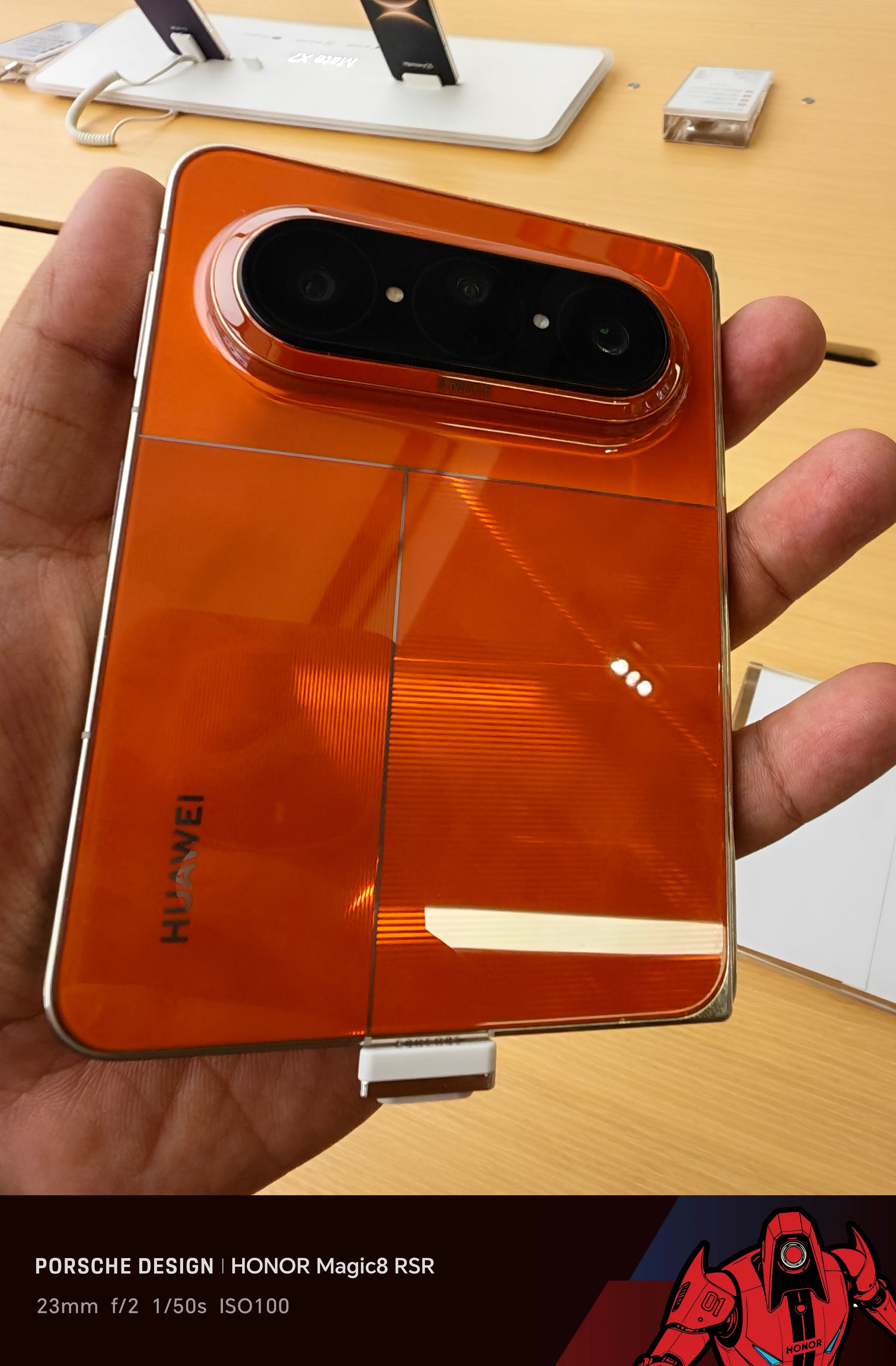 华为puraxmax与前作purax变化巨大purax定位是新比例、小巧、轻便p