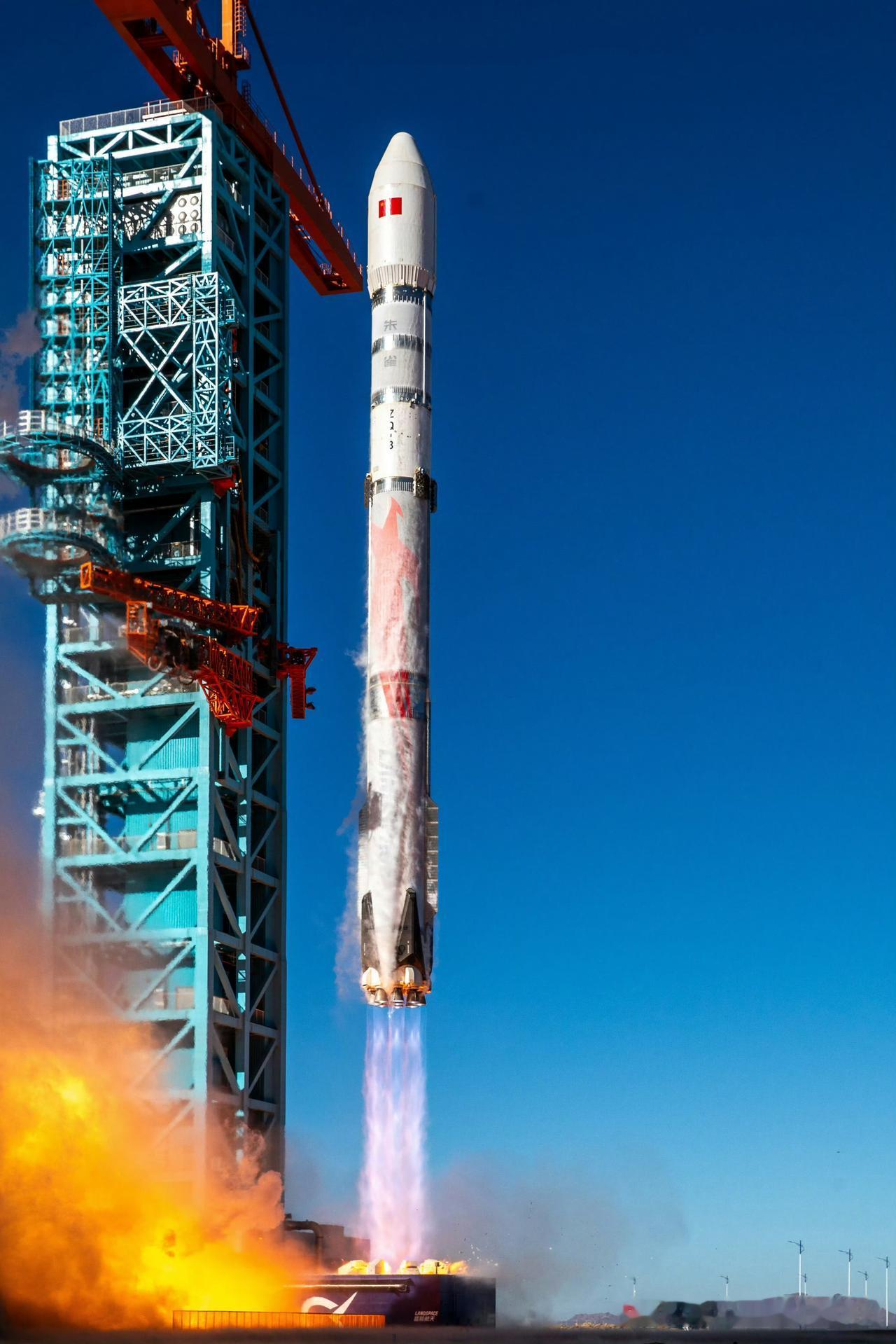 帅[爱心]朱雀三号9台发动机