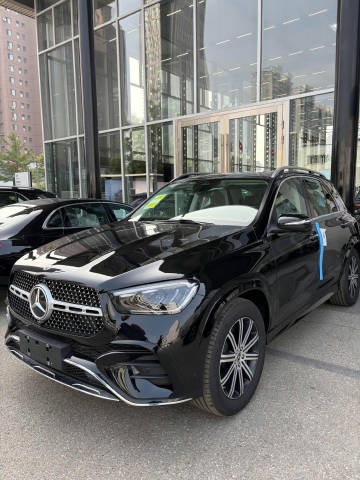 奔驰 GLE350时尚 806版本<br />指导价: 748800<...