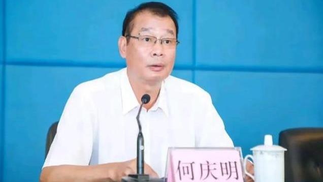 广东巨腐落马, 曾任珠海政府副秘书长超8年, 前上司去年11月被查