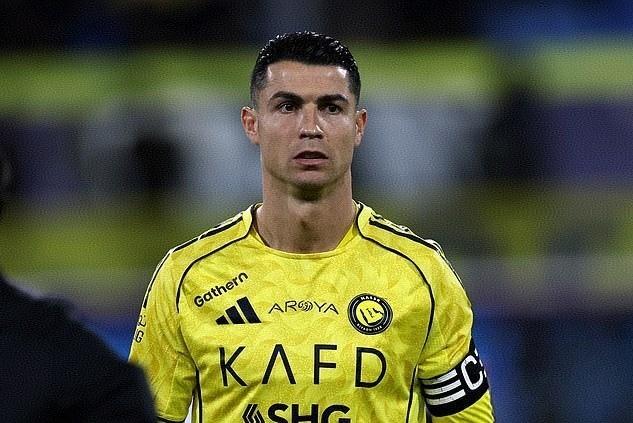 一觉醒来，C罗和他的粉丝又要失望了！吉达国民4-1战胜纳杰马，在沙特联积分榜上超