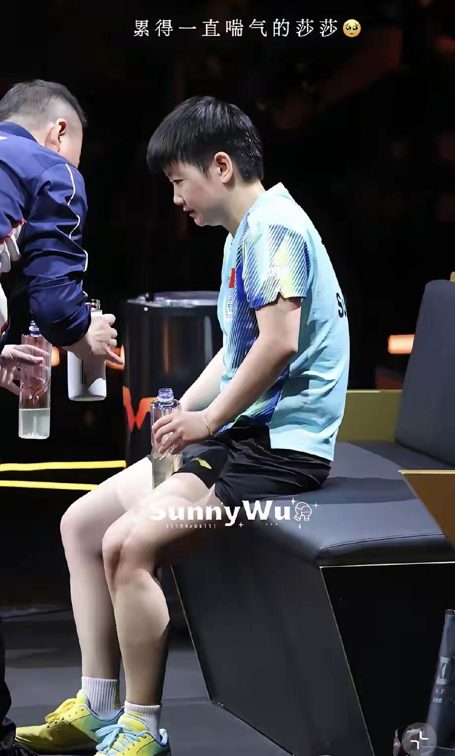 孙颖莎对阵帕拉南中场休息，马琳这个细节戳中很多球迷孙颖莎爆冷止步32强这场