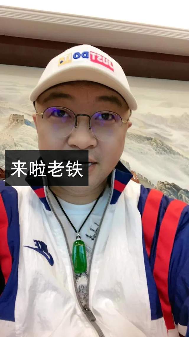 东方阿保自掏腰包筹办湖北卫视春晚 网友 真是那个?