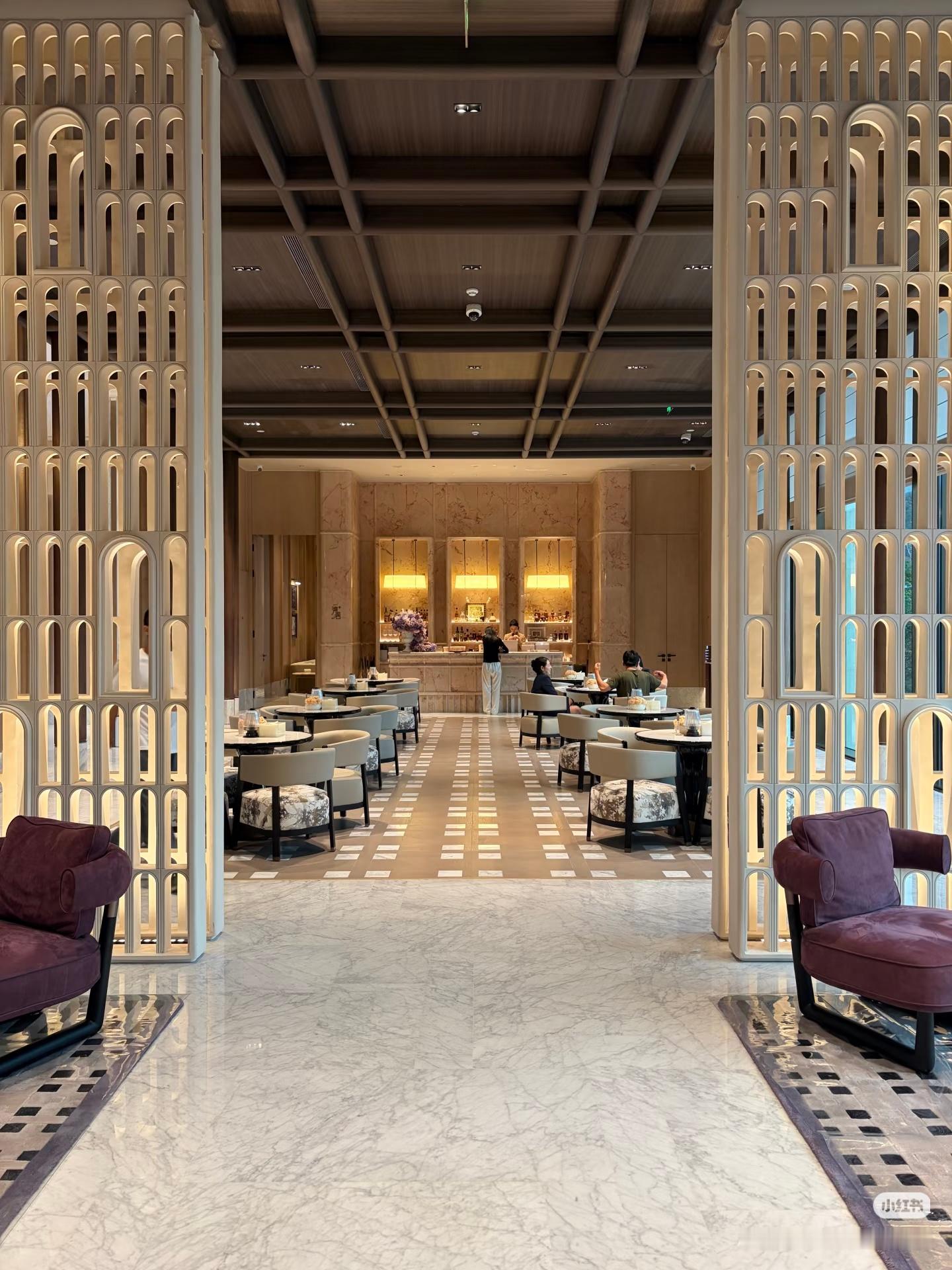 好多人说天健湾TIME售楼处震撼，确实漂亮！