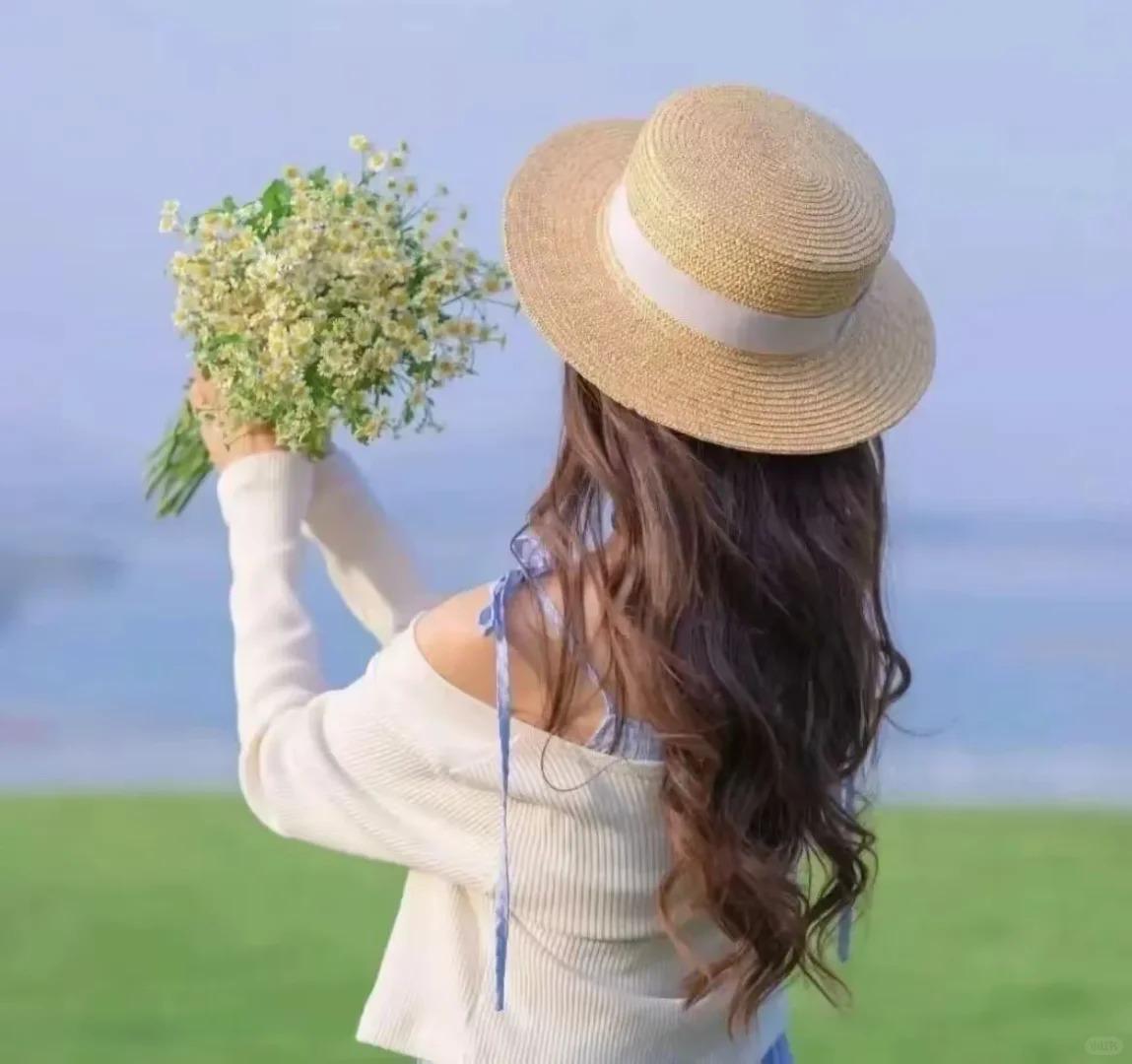 杨绛先生说：“没必要让所有人都知道真实的你，也没必要不停的告诉别人，你是什么样的