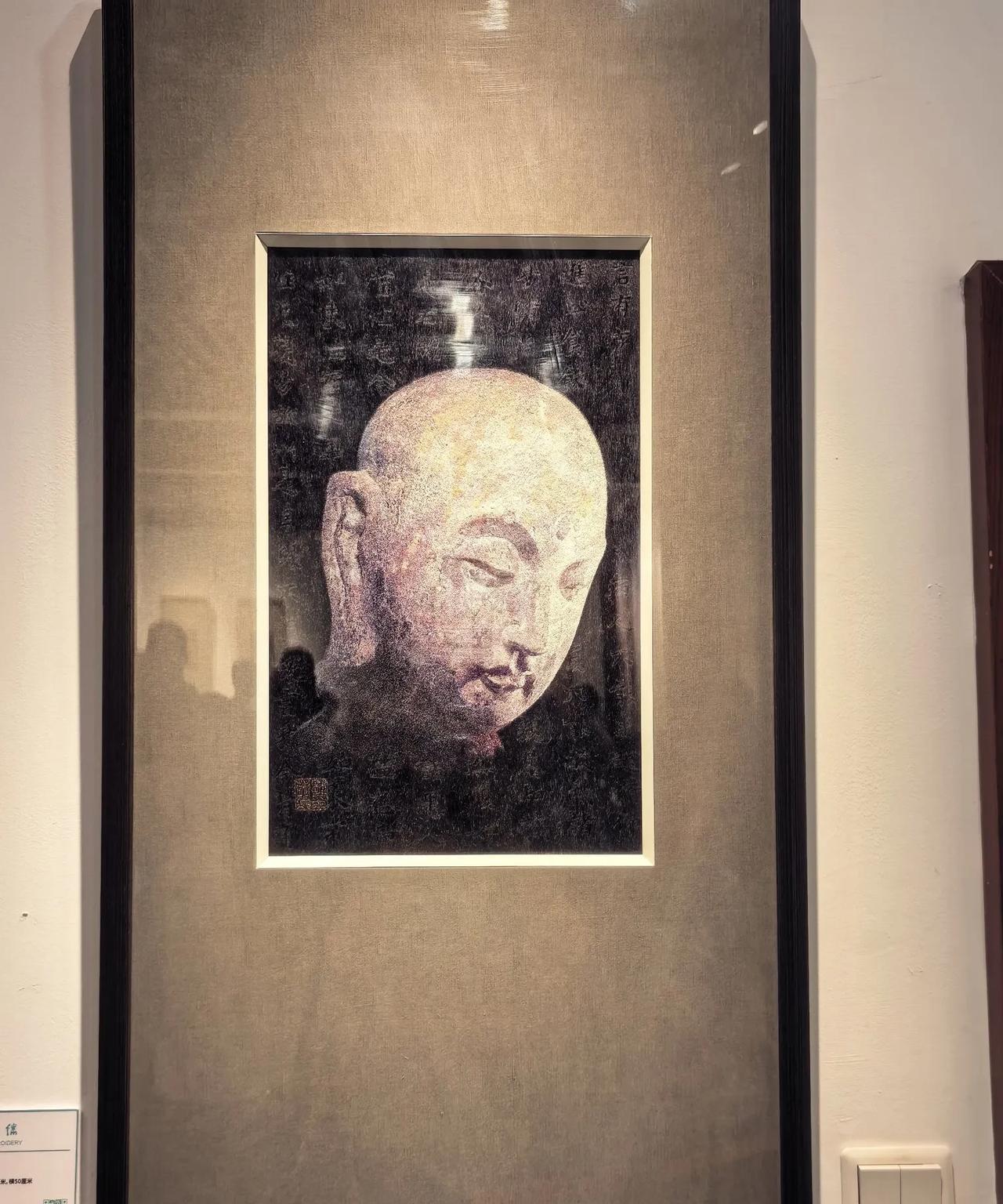 这真是令人悲愤：2019年，上海的周女士在女儿读高三的时候，高考前夕，把卖房的5
