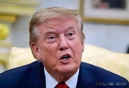 困住特朗普的，恰恰是他自己看到特朗普喊话选民“就当他还在参选”，我忍不住笑