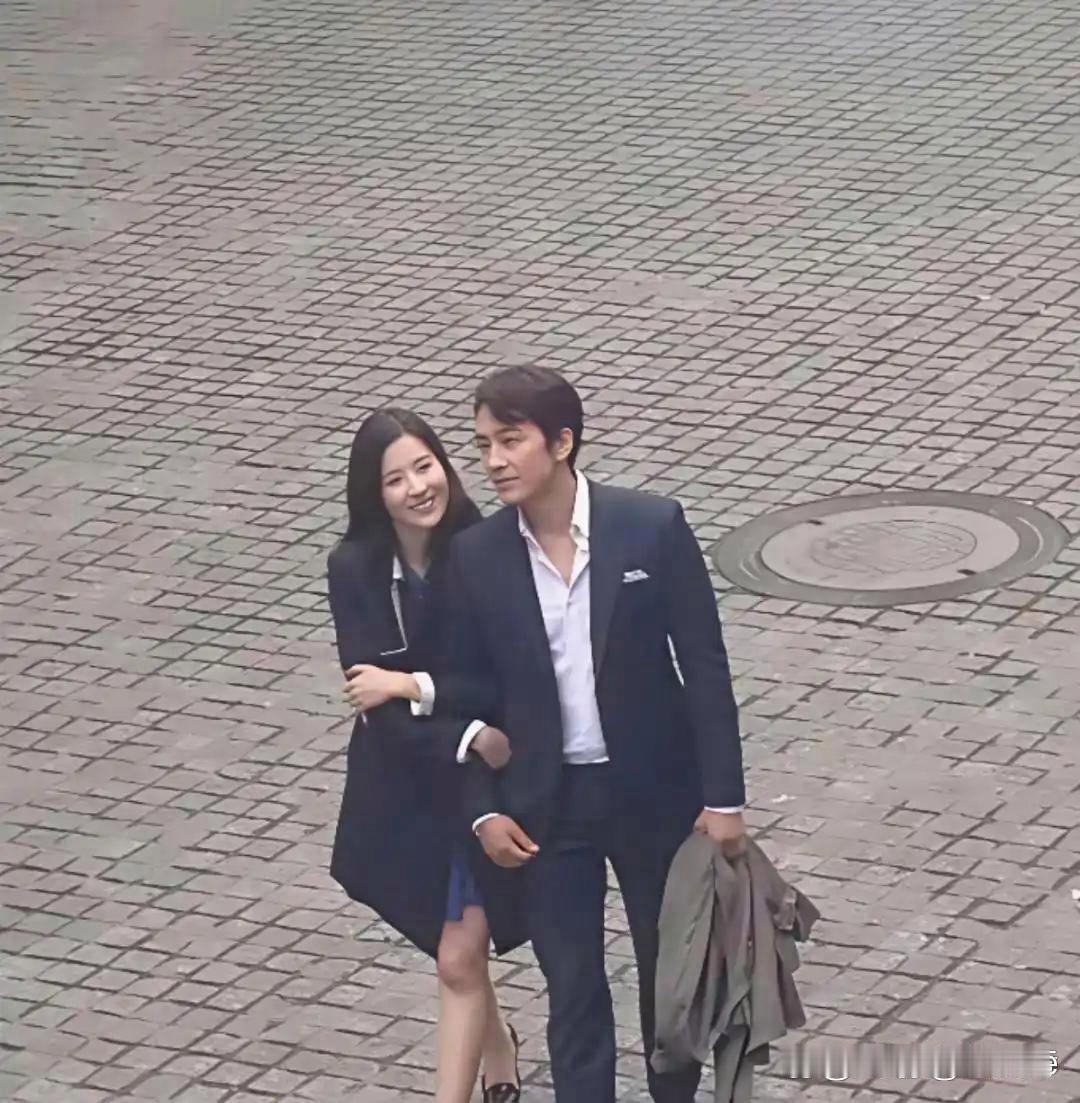 李小璐的女儿，这简直就是长发贾乃亮