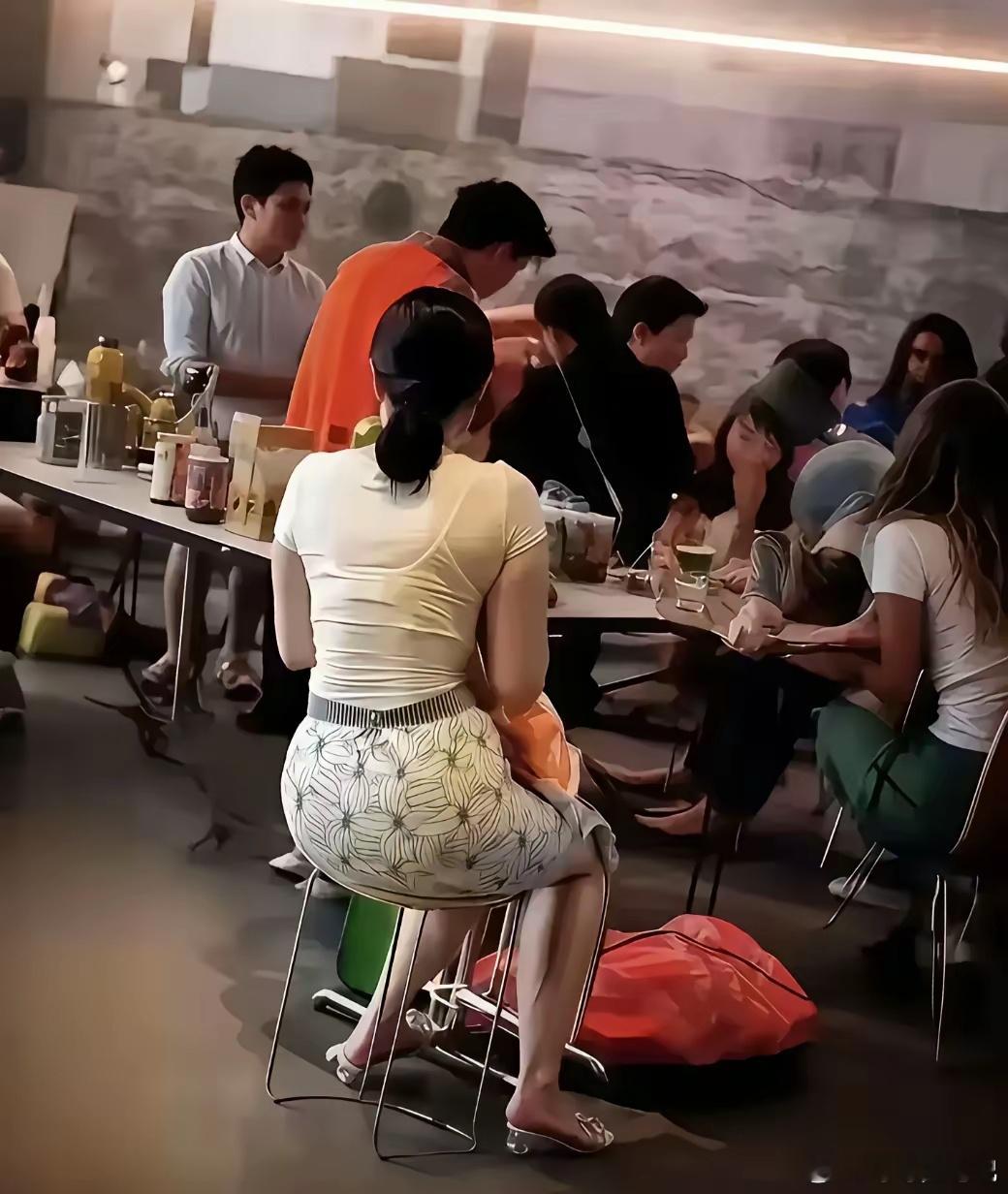 个个都骂曹操，个个都想成为曹操！