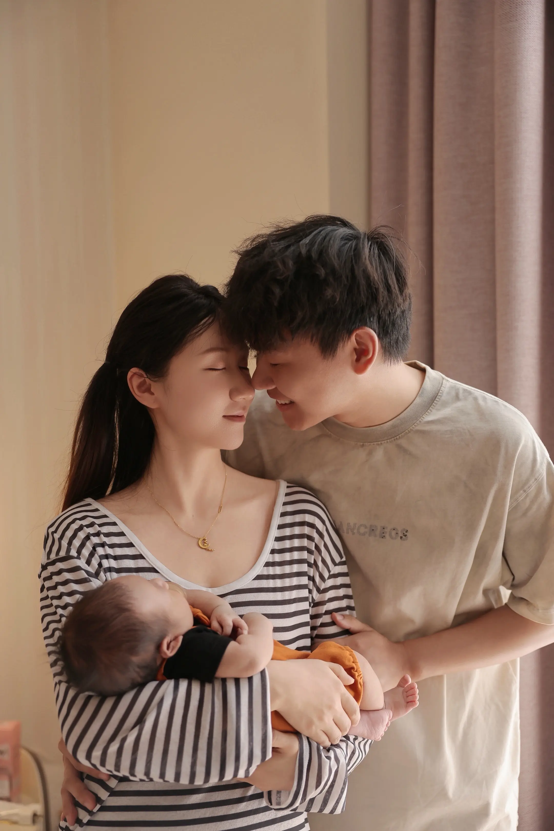 满月照❤️上个月拍的了，最近的时间都给了宝宝，从来没感觉这么充实过😂...