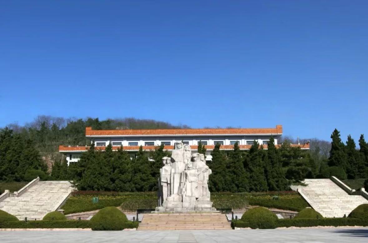 秦岭笑谈曲阜师范大学社会实践缅怀英烈守初心赓续血脉担使命——青岛革命烈士纪念