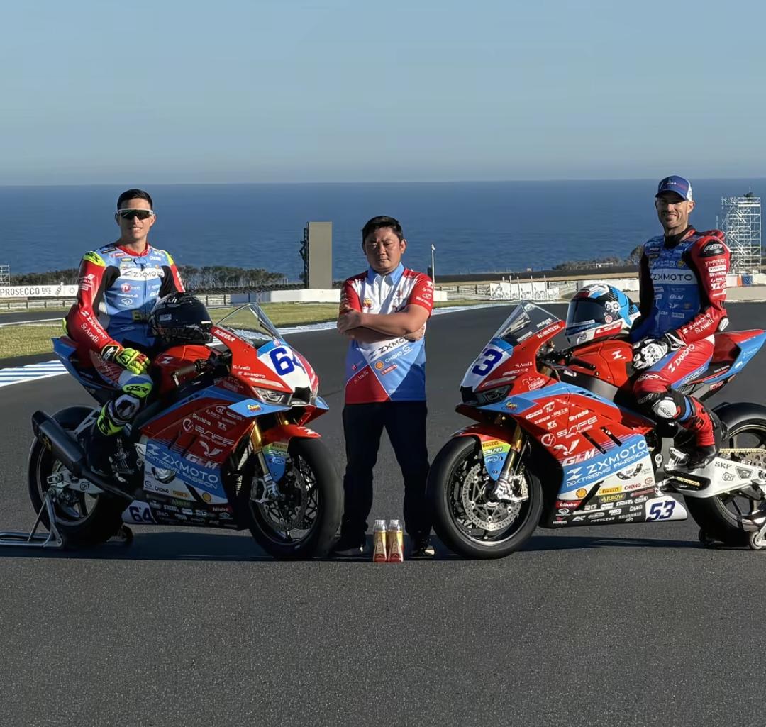 张雪机车创始人也太直率了，昨天几十家媒体涌入张雪机车的工厂采访，其中有重庆本地媒