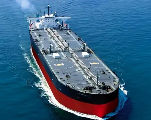 两艘中国油轮正在逼近委内瑞拉，这一次美国敢不敢拦？若是美国真敢扣船，那就不仅是对