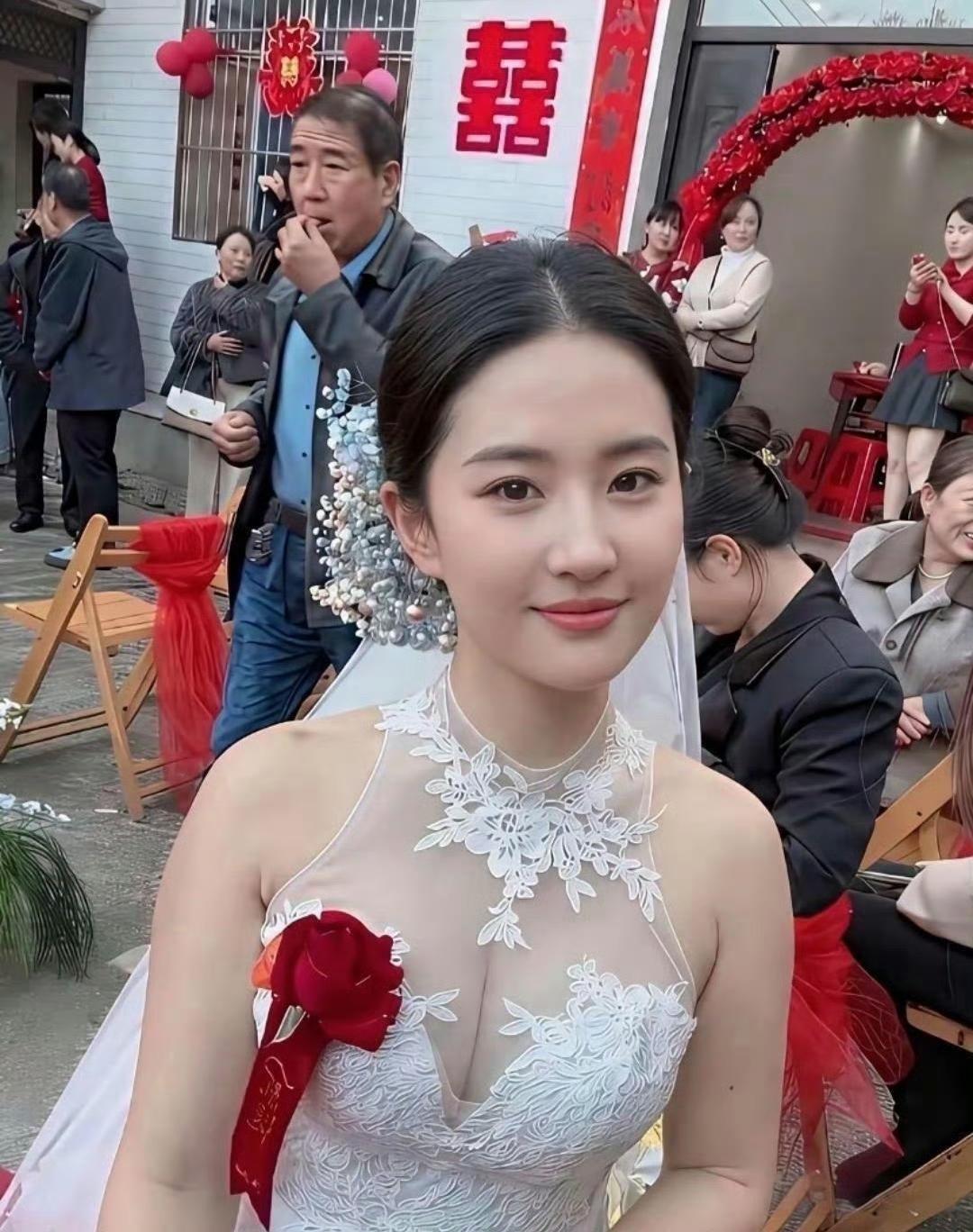 深圳新娘撞脸刘亦菲，这是什么神仙颜值啊！​​​这么像不会是ai的吧！