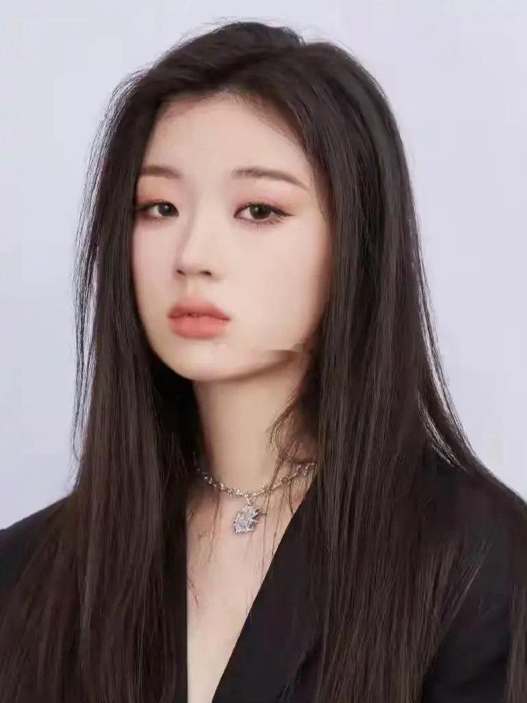 现在的新生代歌手，太容易昙花一现了！很多人都是一首出圈、后续拉胯，靠综艺刷脸、靠