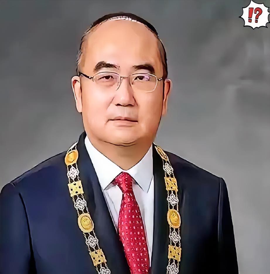 被我们神化的张定宇，藏着最被忽略的人间真相谁能想到，当年那个撑起武汉金银潭