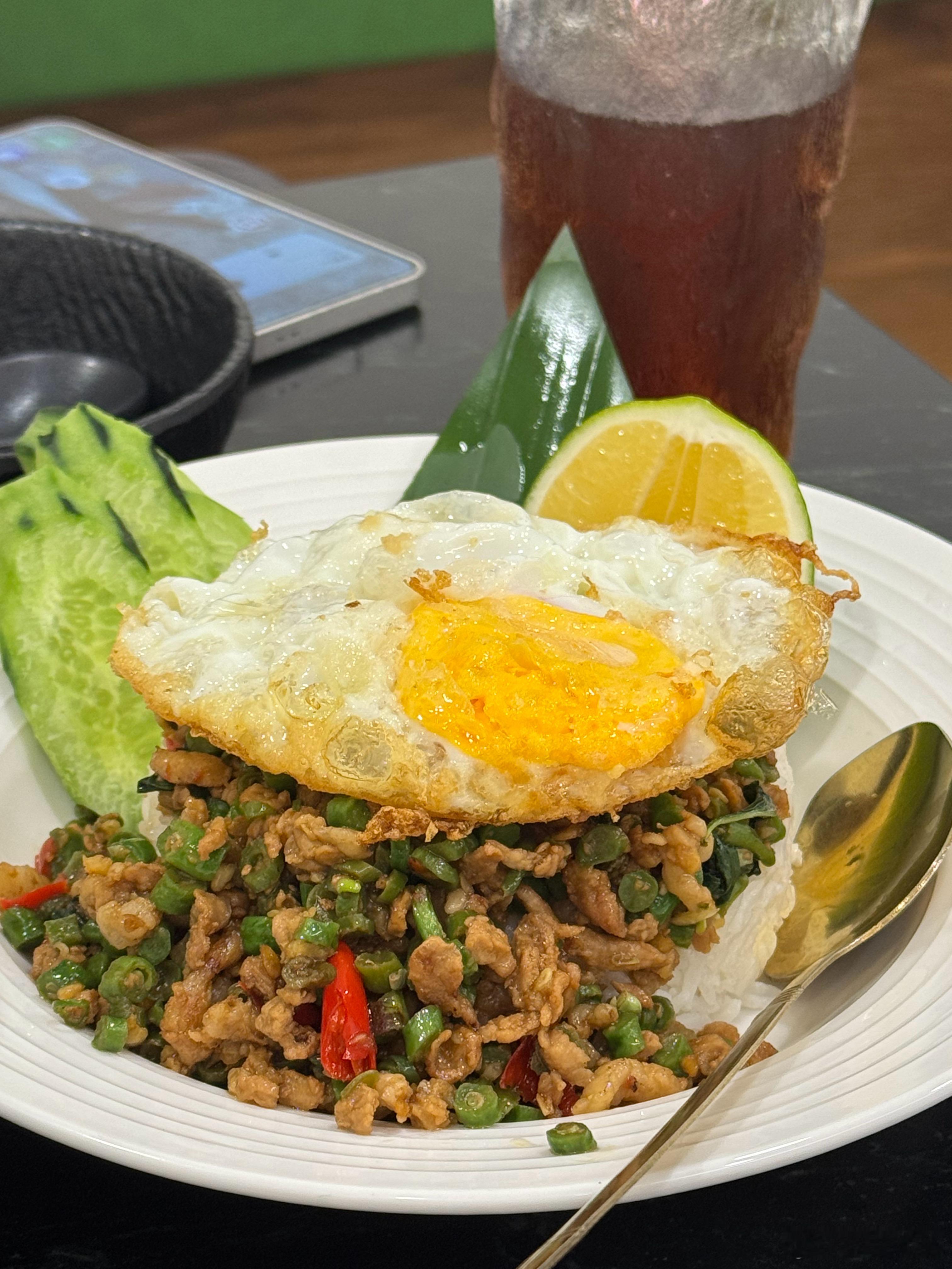 收藏了很久的一家泰国菜，因为有点远一直没有打卡，今天终于去拔草因为关注了这个店老