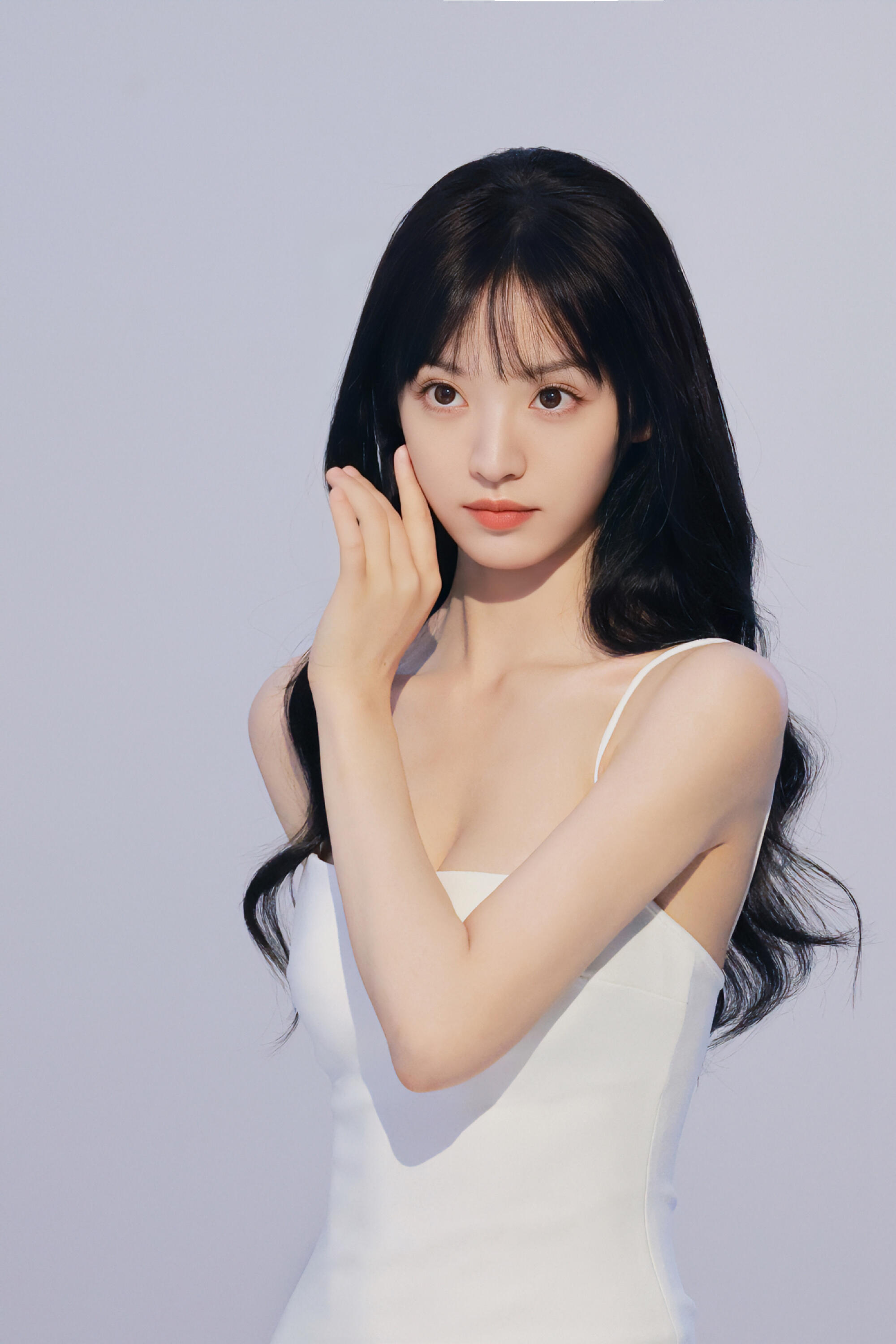 田曦薇白衣猫猫有的肥