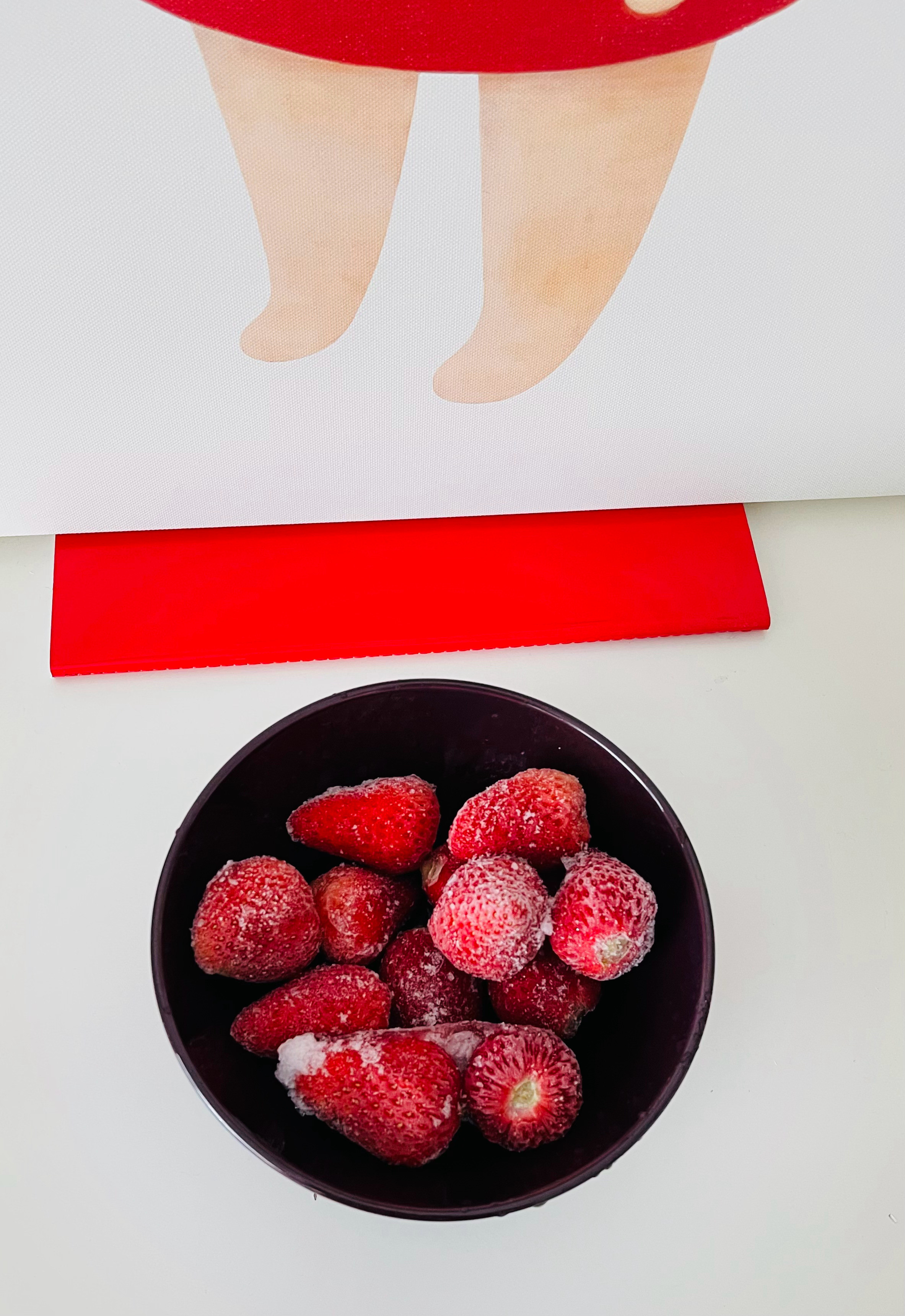今年的草莓🍓🍓特别好吃，10元一斤，又大又甜，冰冻后特别好吃！​​​