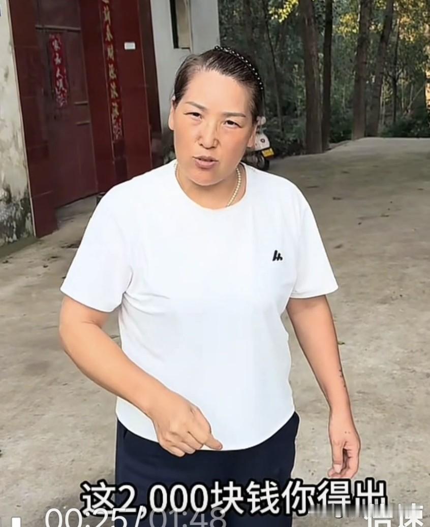 小故事！大飞鉴于他爸老谢头近期的表现，打算不再让老爸喂鸡了。以往