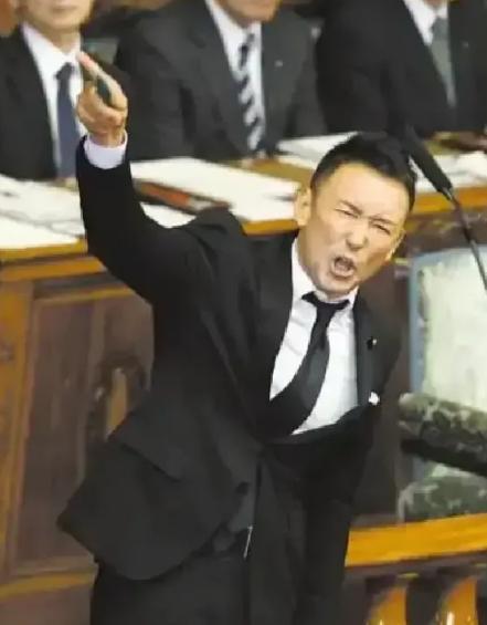 山本太郎直言，跟中国的冲突并非没有可能，而且中国跟日本一旦开战，甚至不用短兵相接
