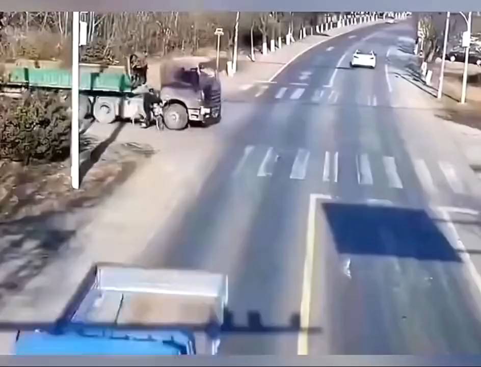 危险驾驶者应终身禁驾！这些行为最该被严惩