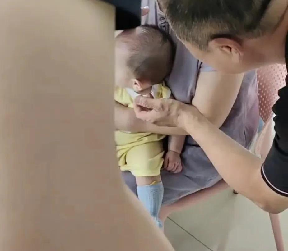 退休生活：今天去新房子住的计划流产了。早上我装了两套睡衣和拖鞋，还有洗面巾和一