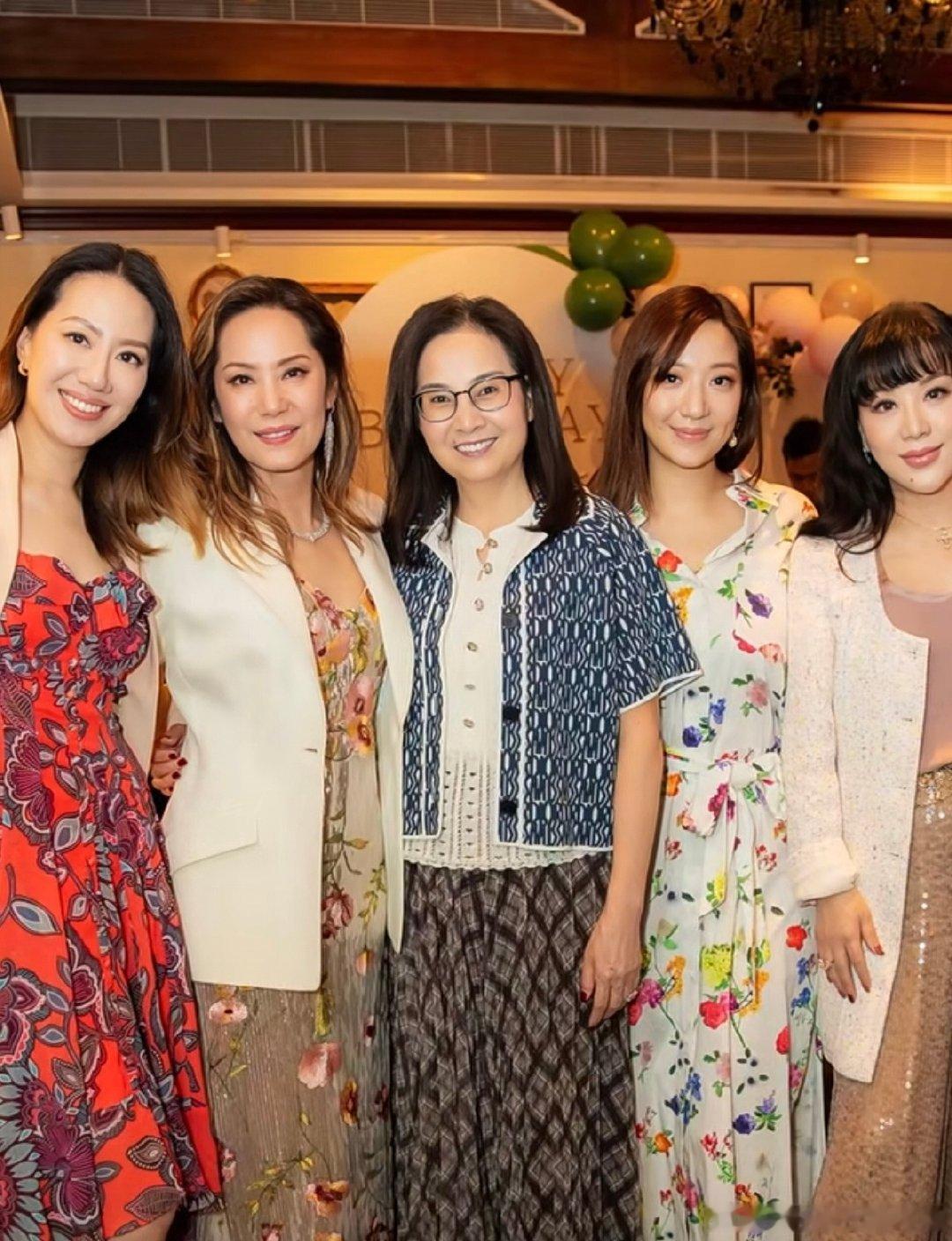 汪诗诗甄子丹、汪圆圆、张玉珊、吕良伟杨小娟庆祝汪徐莉君69岁生日​