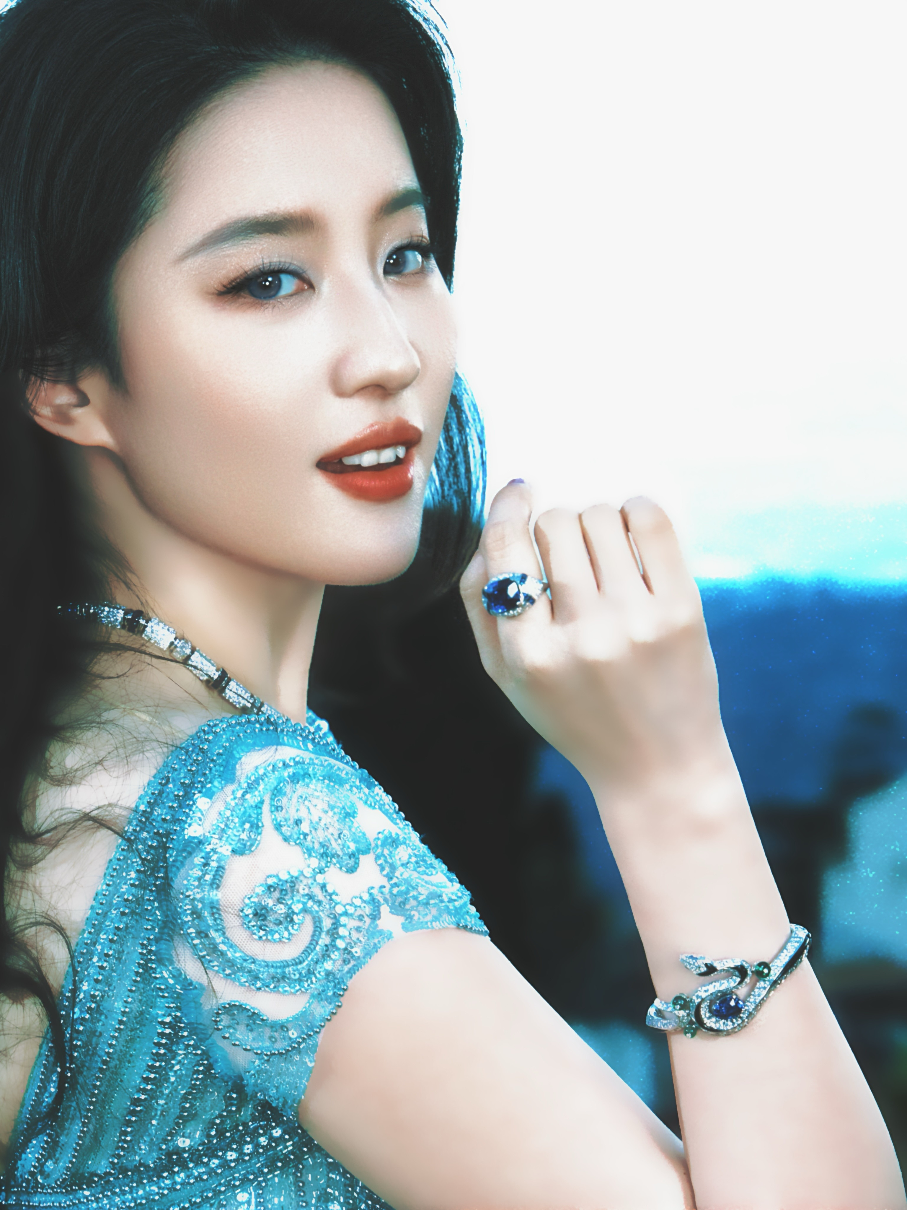 跟风换一下眼影色号海的颜色海的女儿​​​