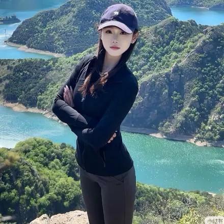 打卡户外美景，享受大自然的怀抱！仙境自然风景人间仙境美如画仙境山景宁静山间