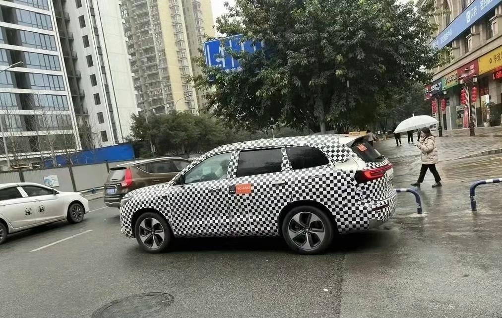 问界56789产品矩阵将补齐问界M6路试被偶遇这下问界直接补全“56789”矩