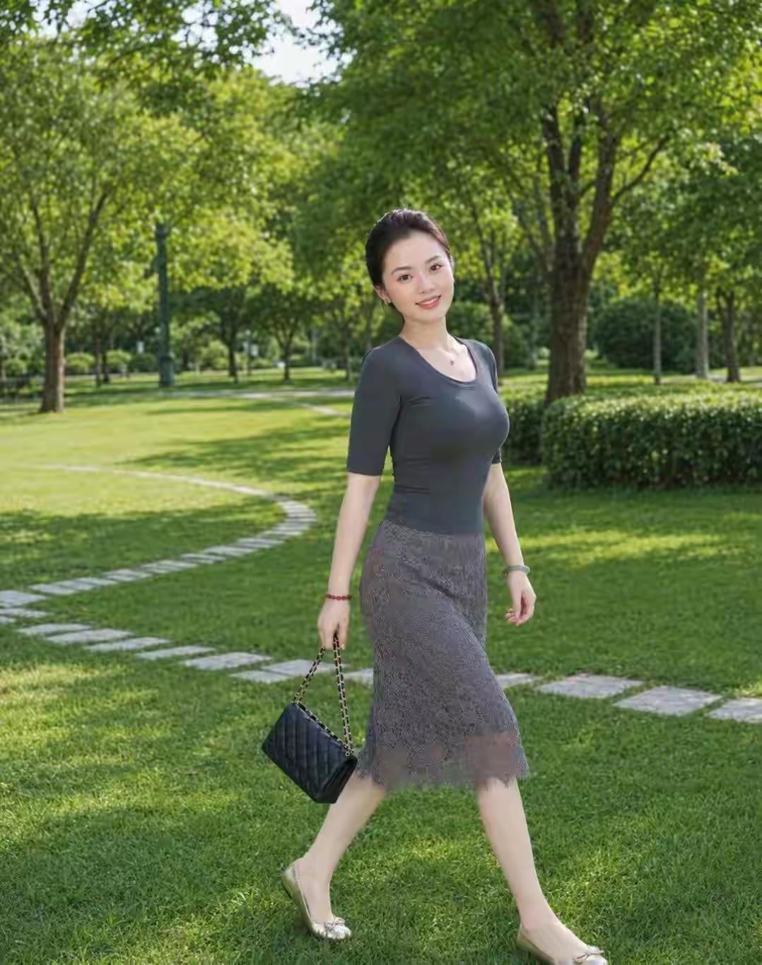 失去人性，失去很多；失去兽性，失去一切《三体》中维德的这句箴言，看似冰冷残