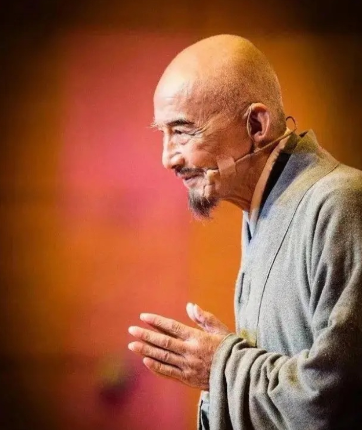 弘一法师:“谁对不起你，谁欺骗了你，谁伤害了你，其实不用着手去报复，你所受的所有