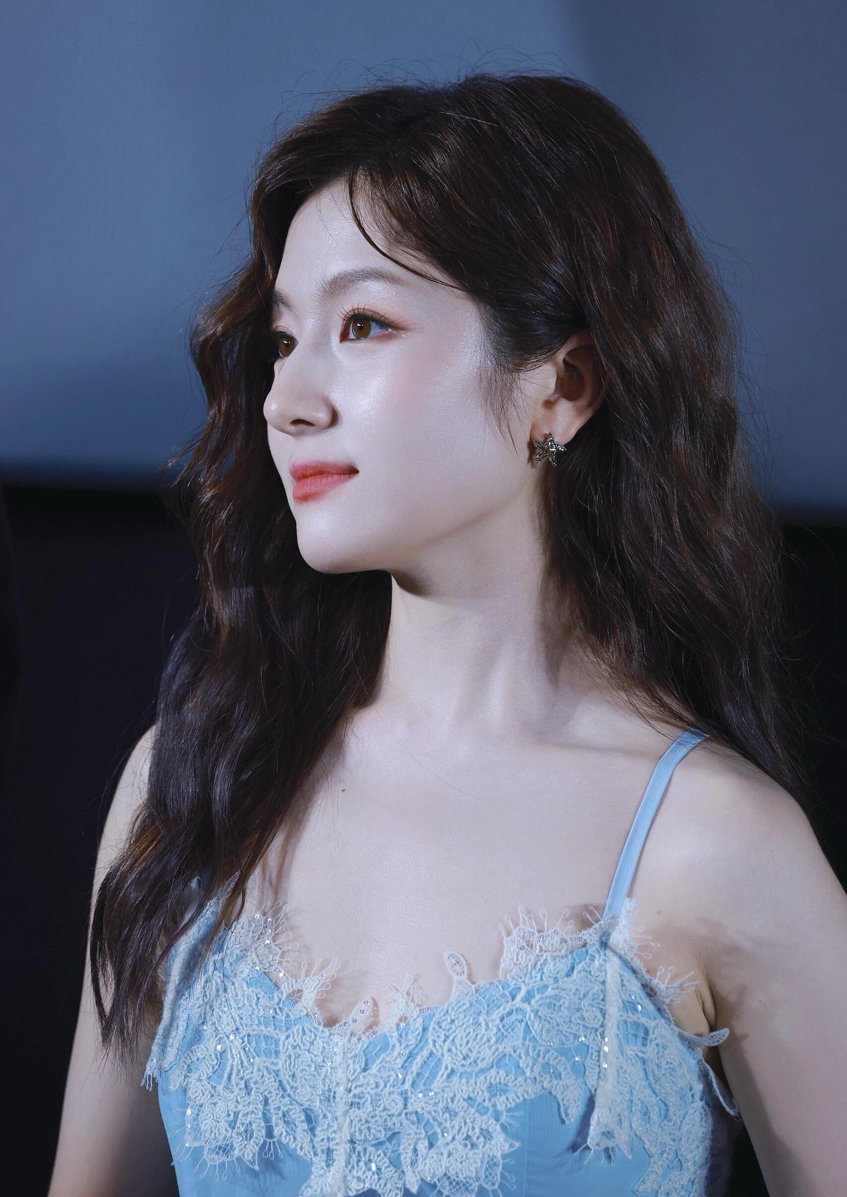不是，李兰迪剧宣生图长这样……🥹​​​