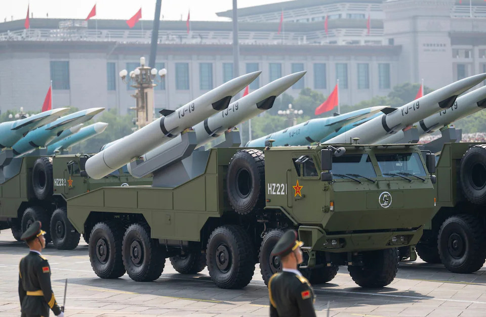 每日电讯报12月10号的报道，美国卡托研究所高级研究员埃里克·戈麦斯(Eric