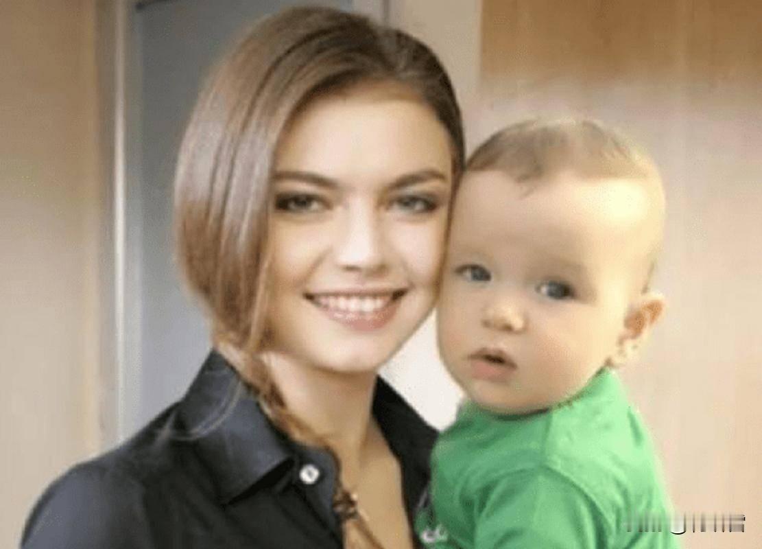 快讯：普京高调承认“自己正在热恋中”。美媒：不是新闻了，他之前就很渣，2008