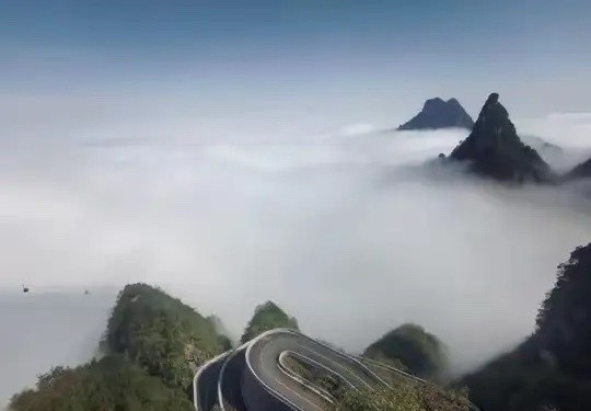 发现一个炒股的规律！股市涨涨跌跌，我却发现一个不变的规律！比如，某一天大亏，假如