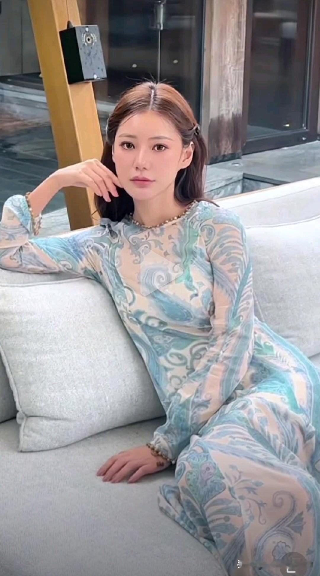 据说，现在汪小菲的妻子马筱梅的人气和口碑高开低走，口碑和人设出现了比较大的反差，