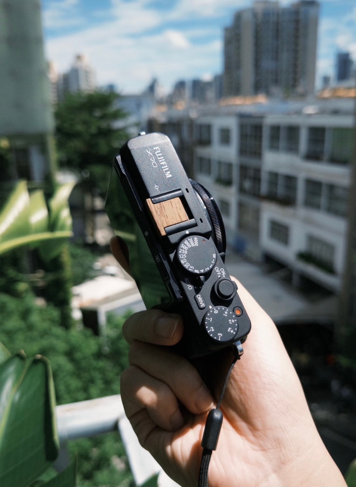 以前总觉得摄影最重要的是“看见”，直到看到盲人也能成为摄影师，才发现摄影真正记录