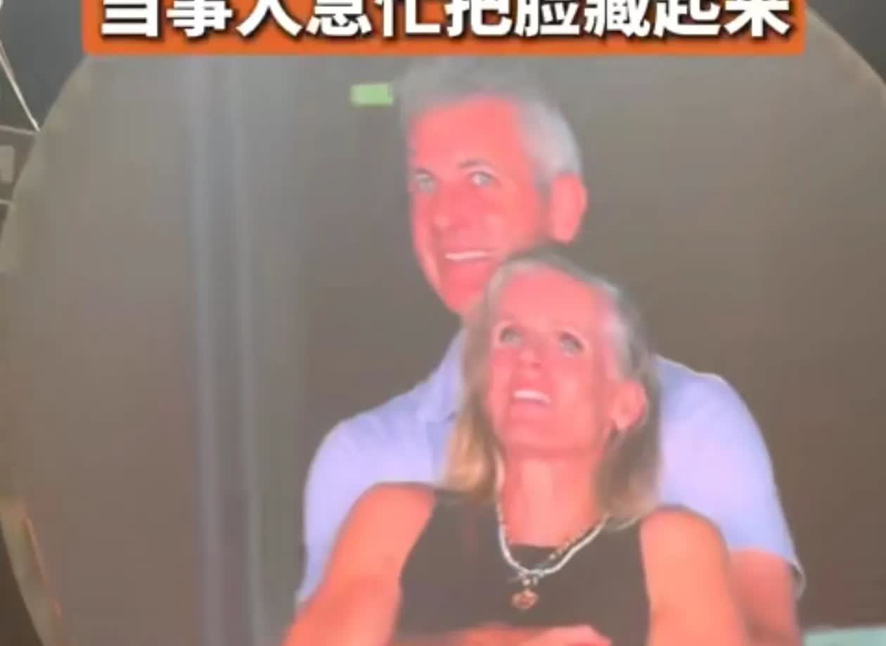 不得不说美国人的办事效率真高，前一秒老公安迪拜伦出轨被拍，后一秒拜伦妻子